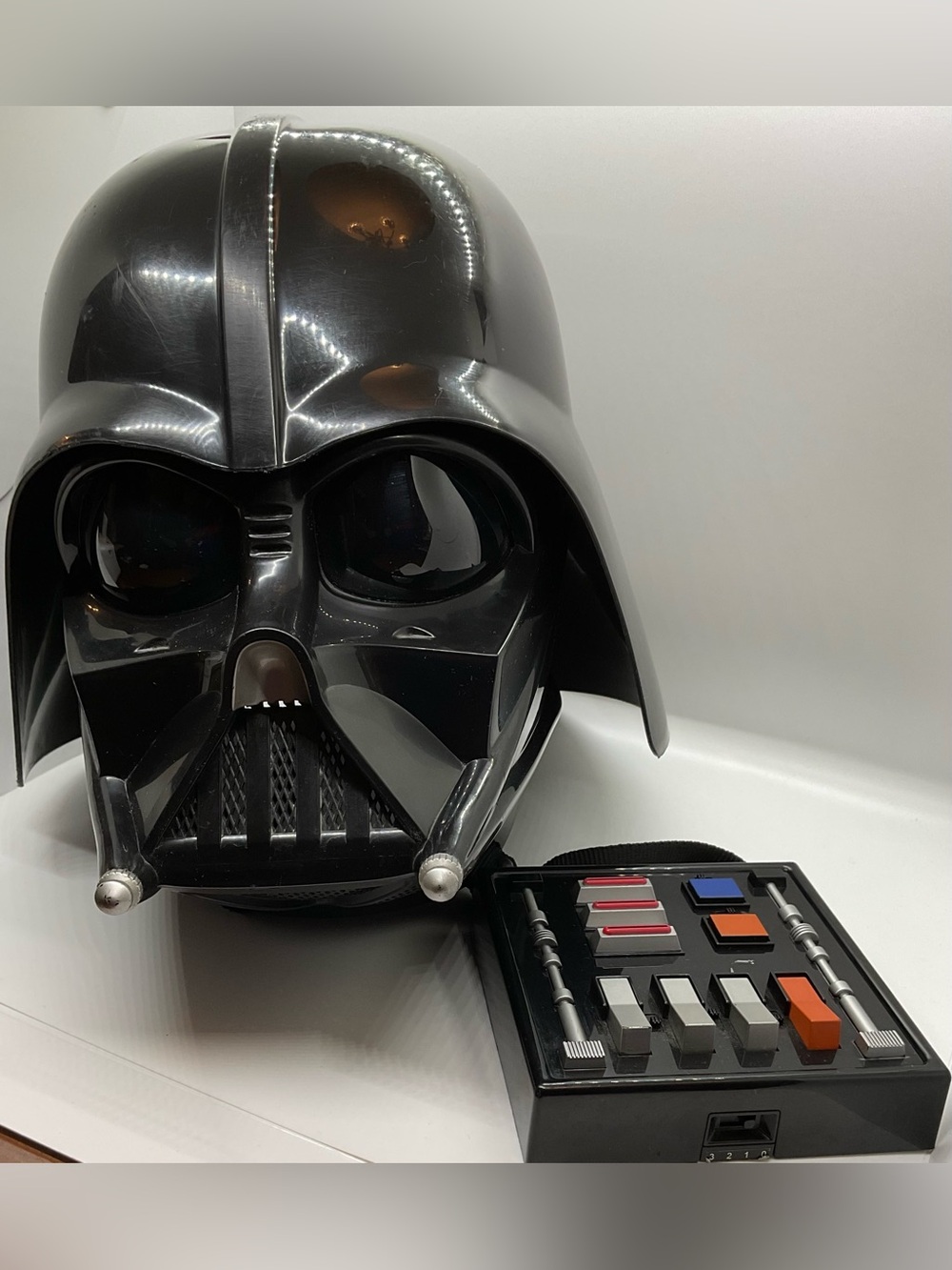 2004 Hasbro Star Wars Darth Vader Helmet Working Control Panel Voice Changer